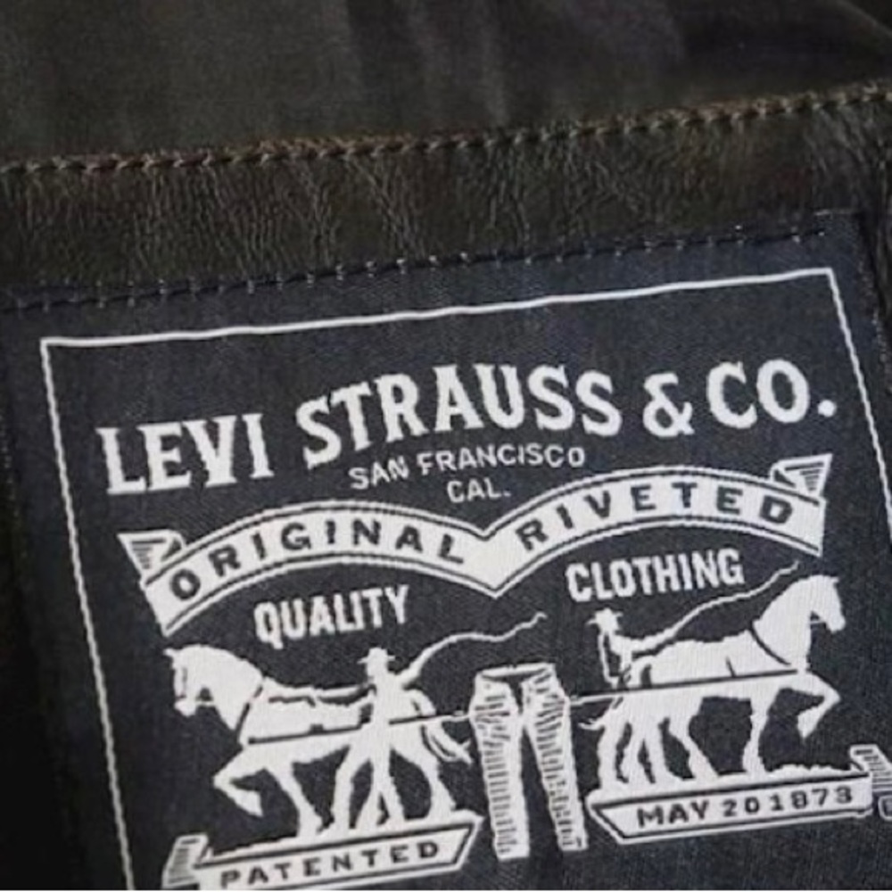 Levi’s jacket - Picture 14 of 15